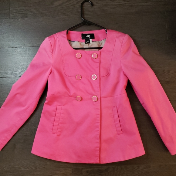 Selling beautiful and well kept jacket from H&M - Picture 1 of 2